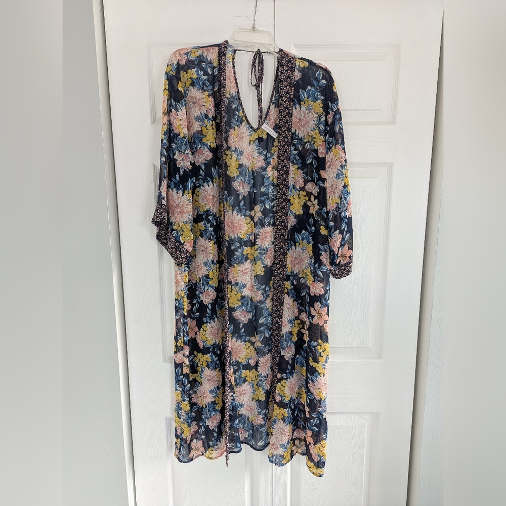 Woman's Xhilaration Floral Coverup